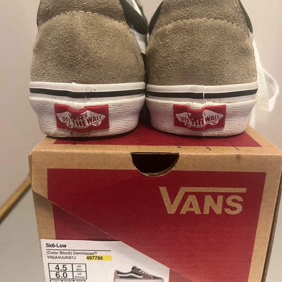 Vans canvas / suede Sk-8 low sneaker.  4.5 big boys   6.0 women - Picture 6 of 6